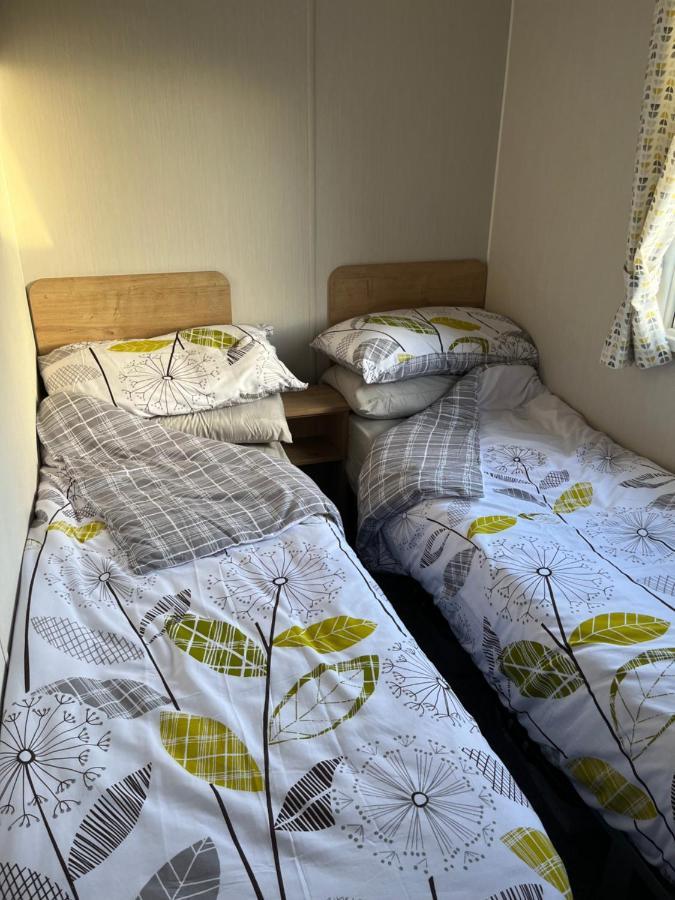 Villa Lorraine'S Caravan Holiday à Morecambe Extérieur photo